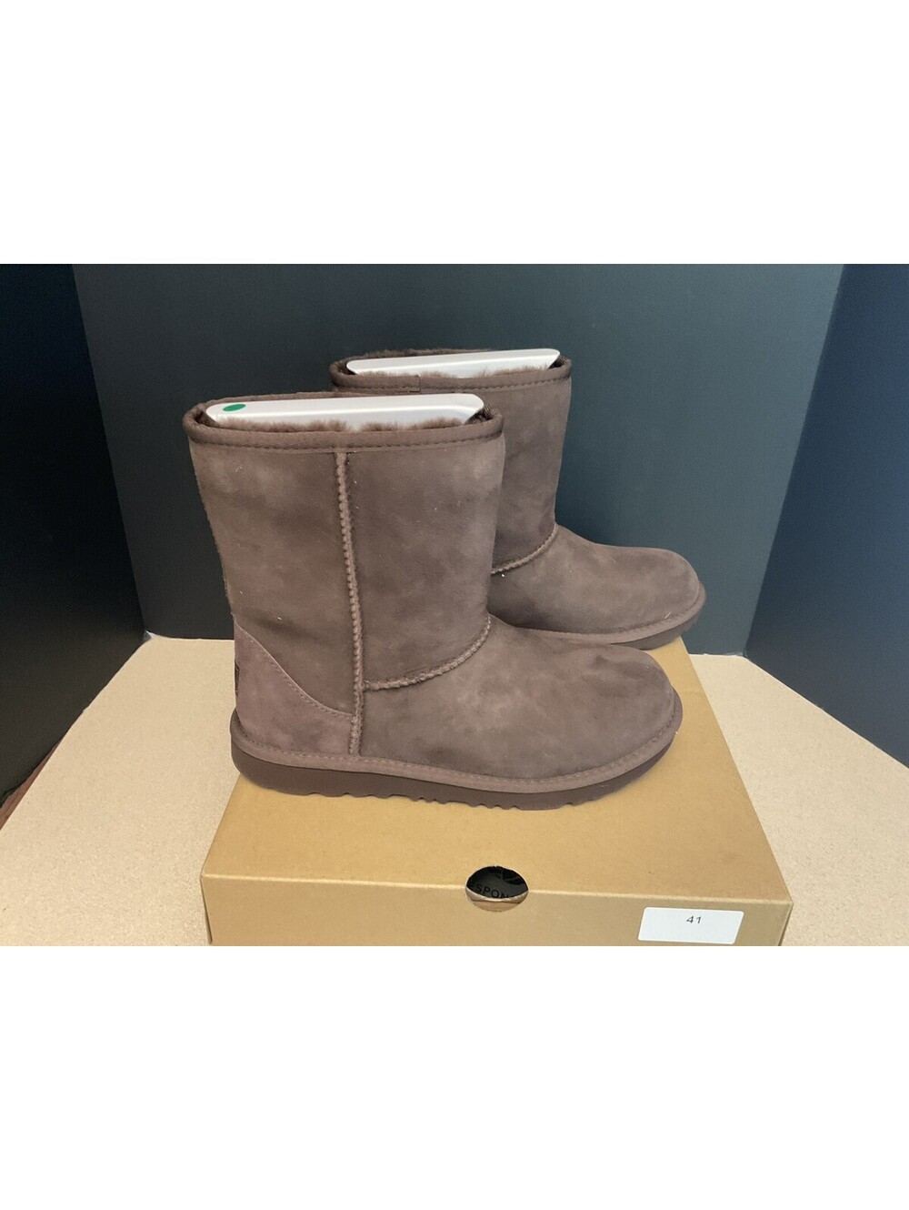 New! Youth’s UGG Classic II Brown Suede Pull-On Winter Boots. Size 6Y. Awesome!